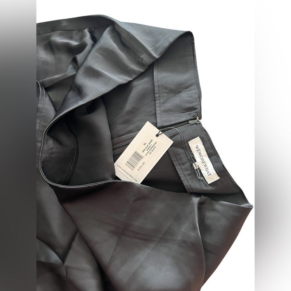 💙Weworewhat Satin Charmeuse Mini Slip Skirt - Picture 4 of 6
